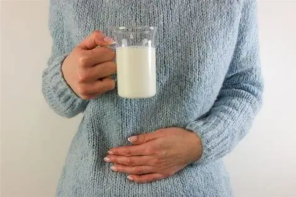 Intolerância à Lactose Exemplos de Sintomas Que Precisam de Atenção